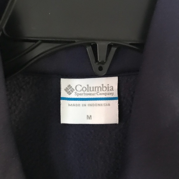 Columbia Navy best size medium - Picture 3 of 3